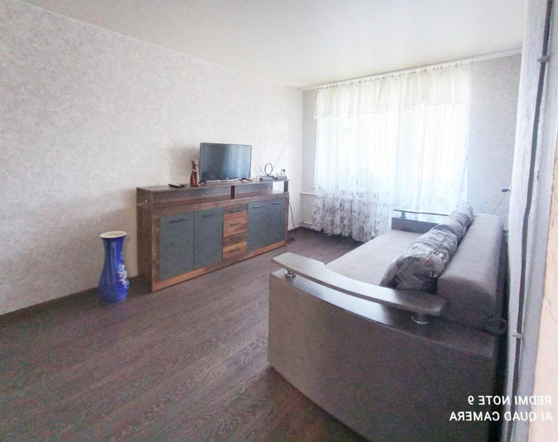 Центр Автовокзал 2 Кв Apartaments Dnipro Luaran gambar